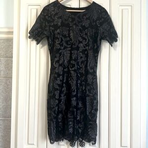 Molly‎ Bracken Black Mesh And Sequin Short Sleeved Cocktail Dress Size Medium